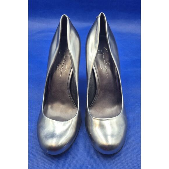 Jessica Simpson Silver Closed Toe Stiletto Heels 10B/40 Sleek & Sexy! - Picture 2 of 11